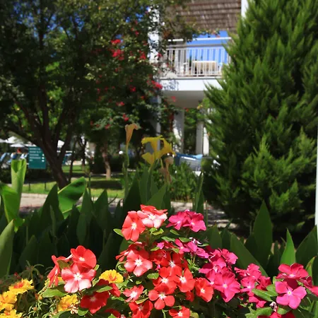 Muskebi Aparthotel 3*